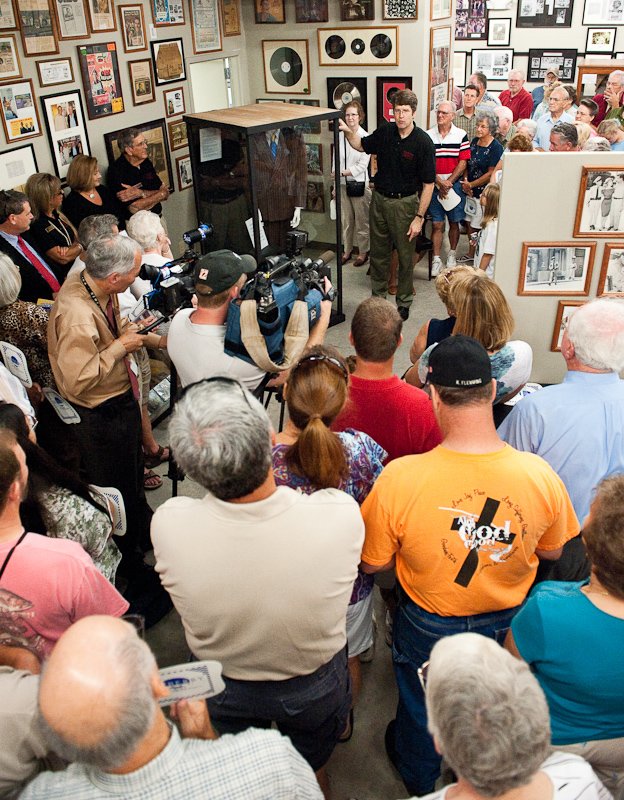 georgelindseysuitattheandygriffithmuseum.jpg