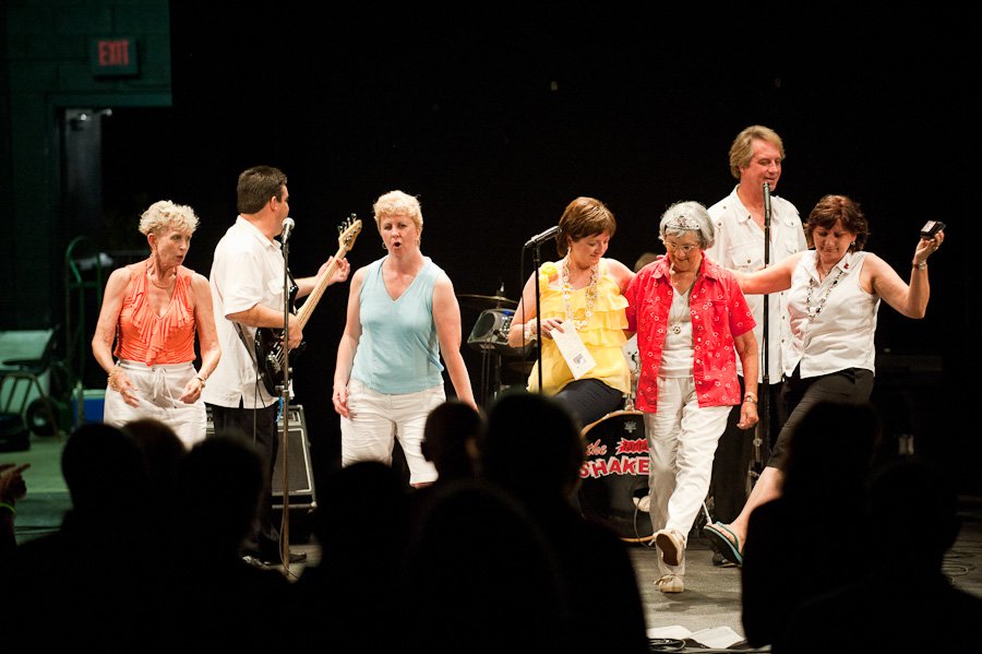 shakers1411.jpg