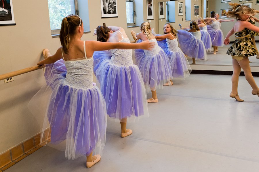 dance06119786.jpg