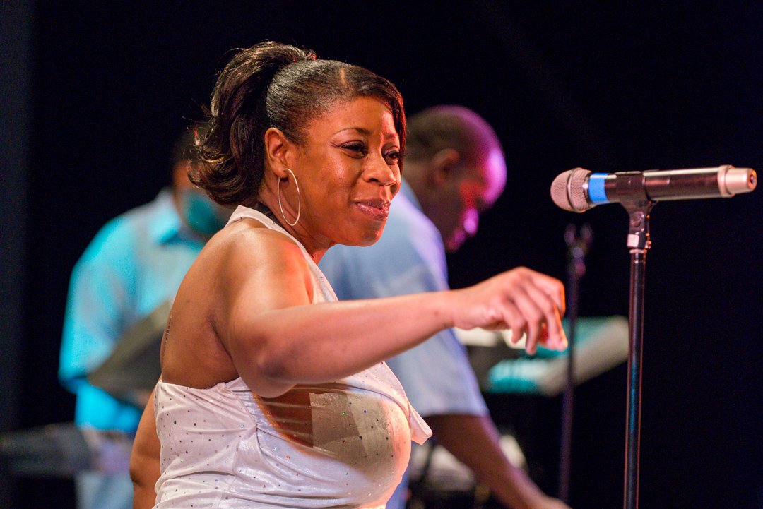 envisionband130804726.jpg