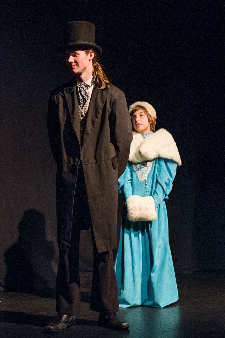 christmascarol13125326.jpg