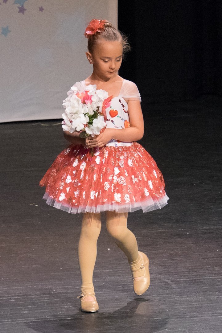 dance140525600.jpg