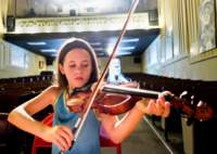surrystrings16075077_small.jpg