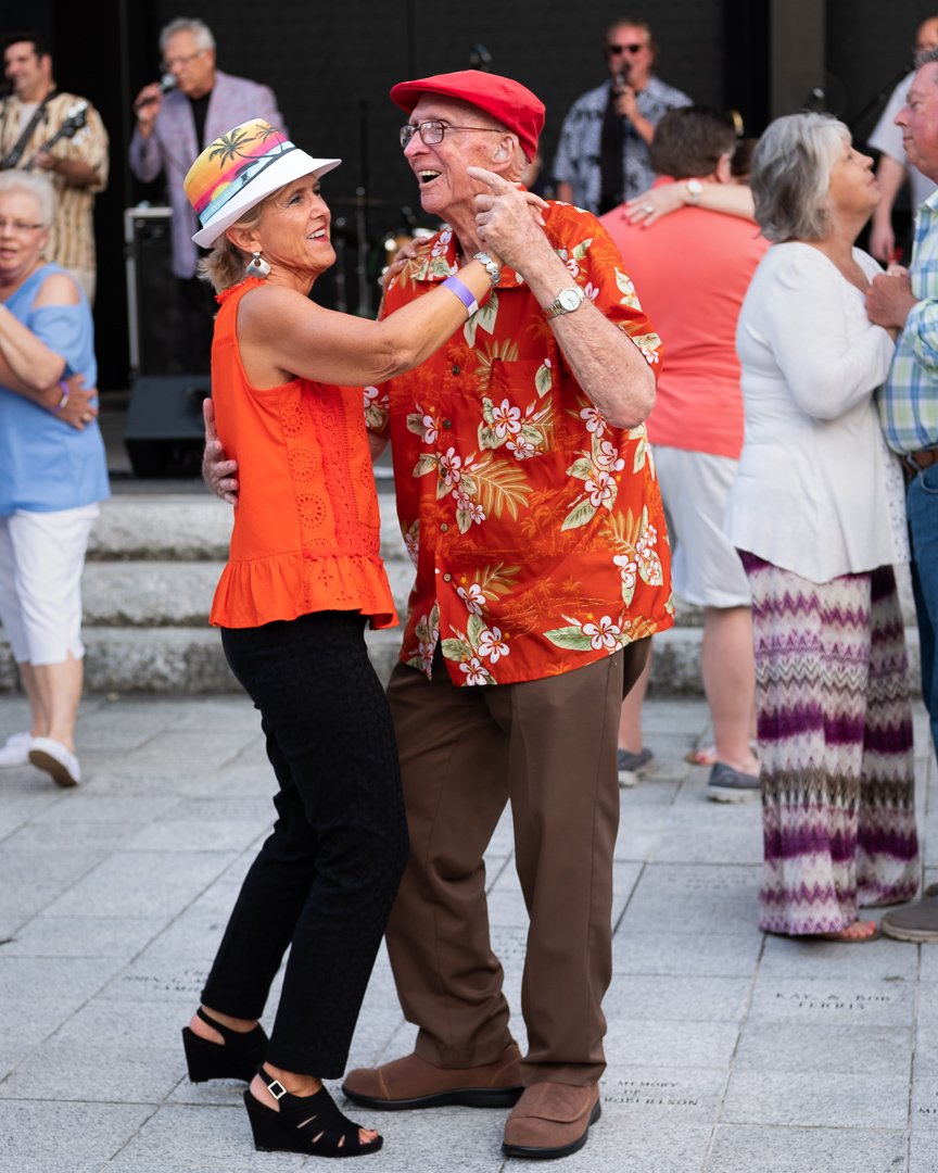 shakers18051585.jpg