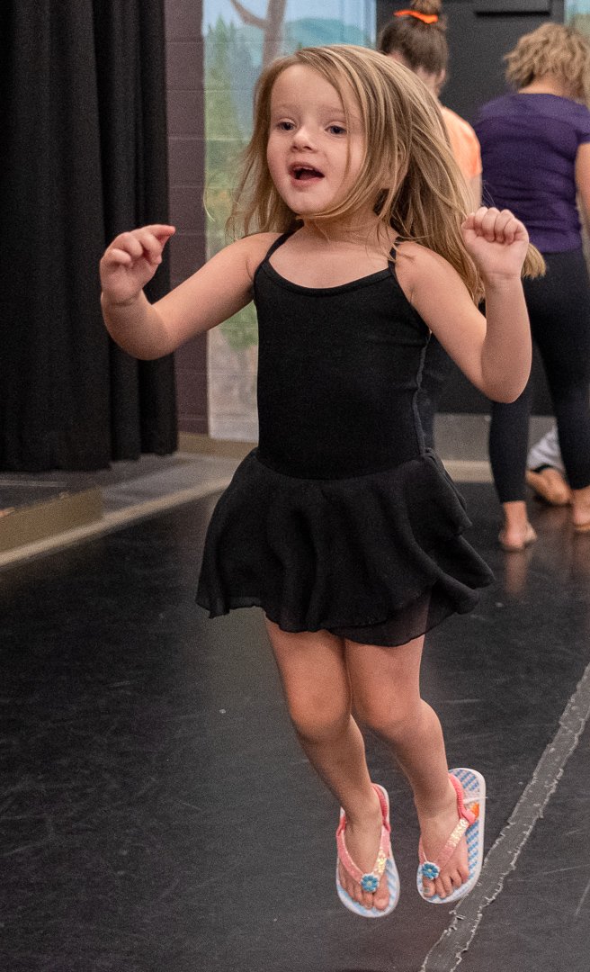 dancecamp190734.jpg