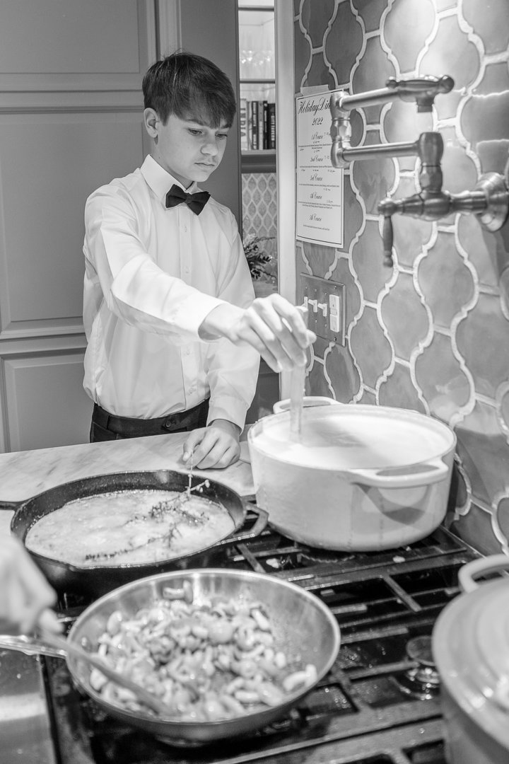 artsdinnerbw221218.jpg