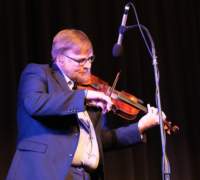 rhondavincent250413_small.jpg