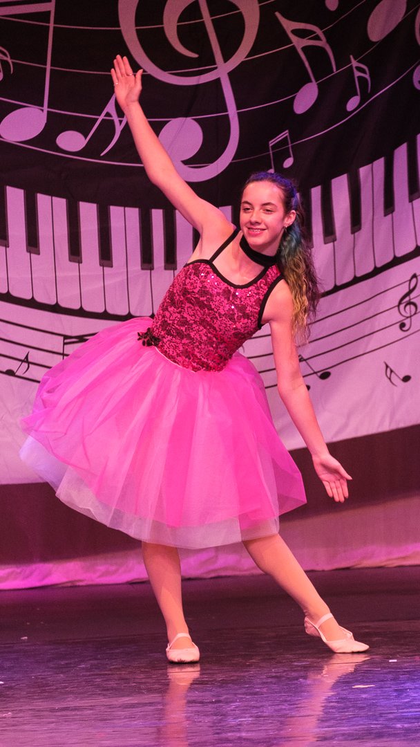 dance2505152.jpg