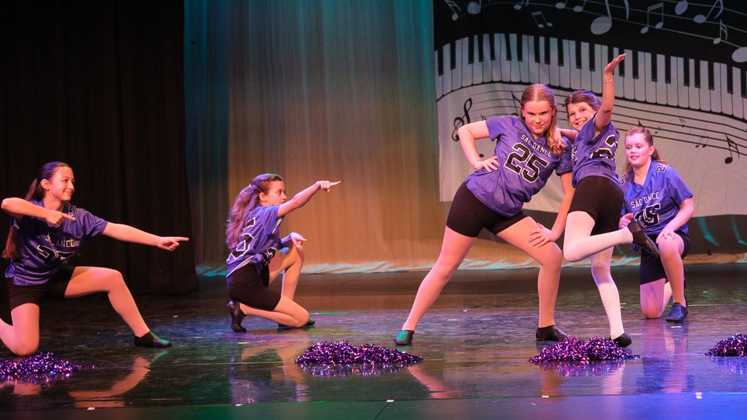 dance2505165.jpg