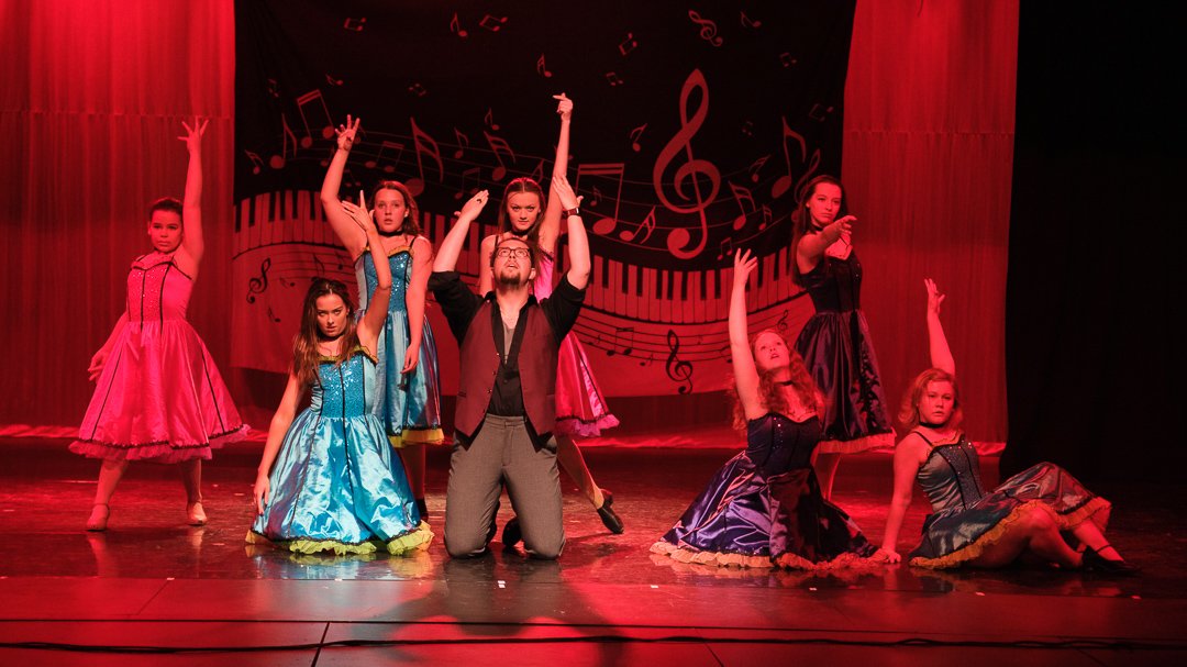 dance2505257.jpg
