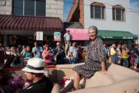 parade06979_small.jpg