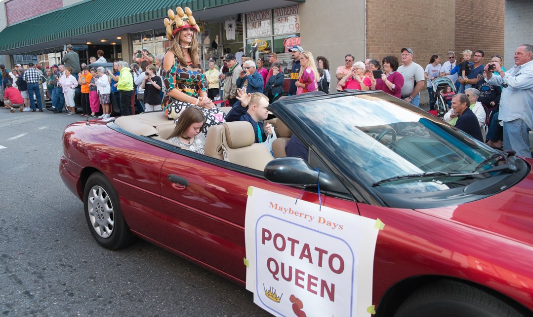 parade13092416.jpg