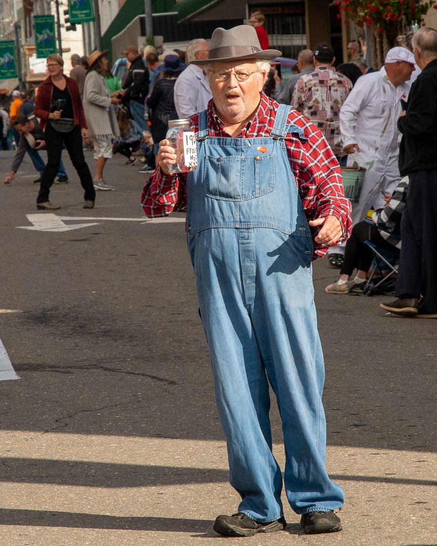 parade_32509.jpg