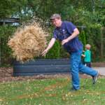 haybaletoss22093296_small.jpg