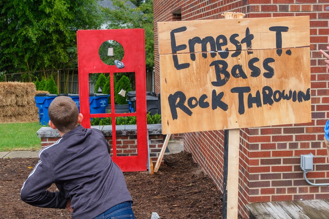 ernesttrockthrowing23098.jpg